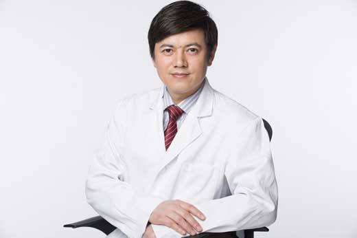 上海九院脂肪填充全脸哪个医生好？